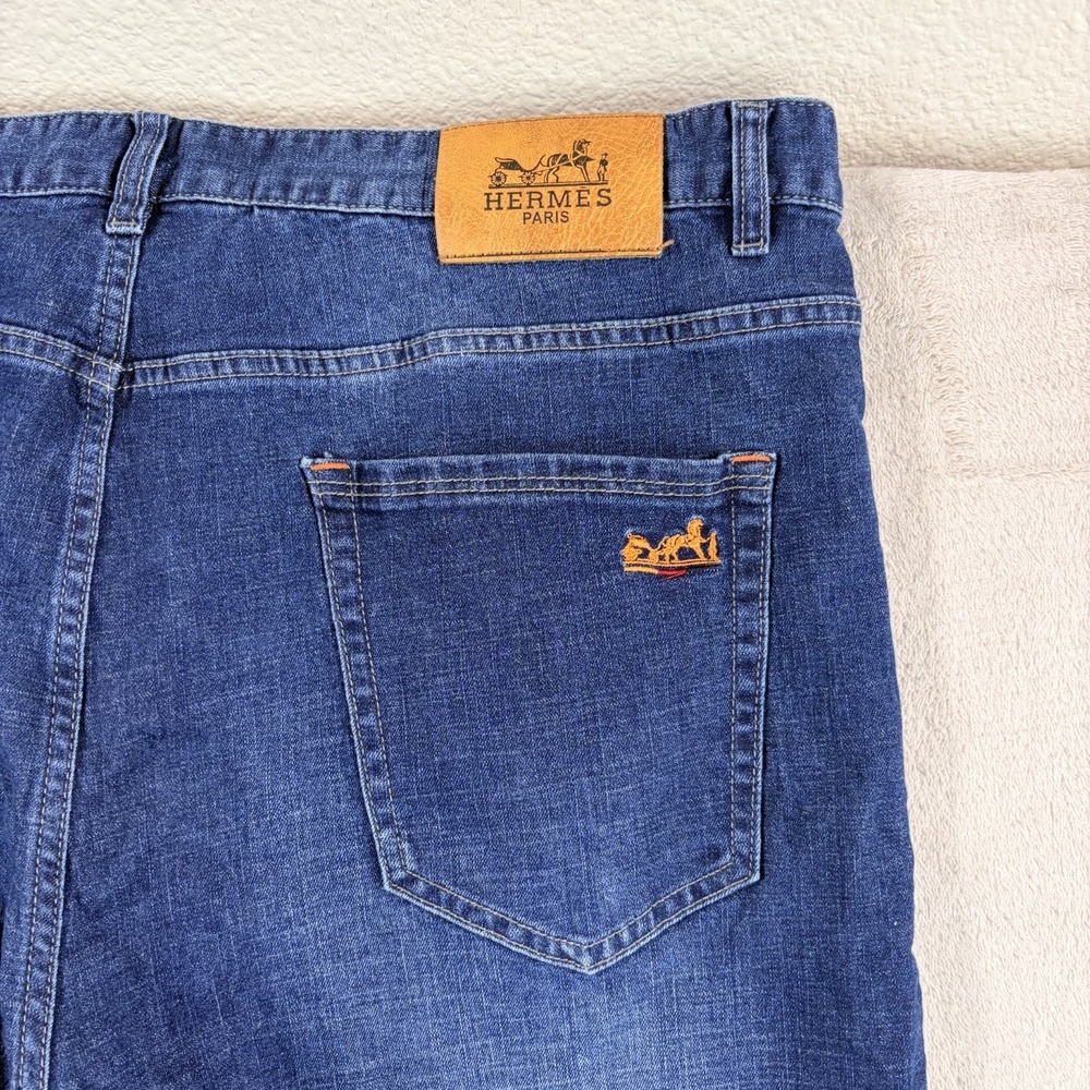 Hermes Modern Fit Embroidered Logo Jeans in Blue Wash Men 40x31 Designer $1295